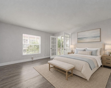 121 Island Way - Photo Thumbnail 11