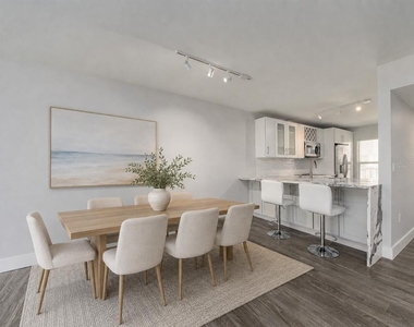 121 Island Way - Photo Thumbnail 5