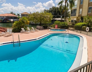 121 Island Way - Photo Thumbnail 31