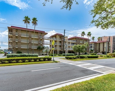 121 Island Way - Photo Thumbnail 24