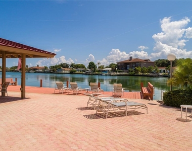 121 Island Way - Photo Thumbnail 32