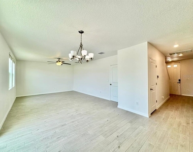 38851 Opal Willow Lane - Photo Thumbnail 15