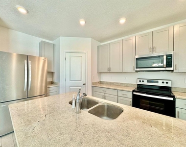 38851 Opal Willow Lane - Photo Thumbnail 13