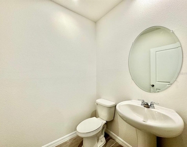 38851 Opal Willow Lane - Photo Thumbnail 9