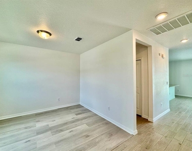 38851 Opal Willow Lane - Photo Thumbnail 8
