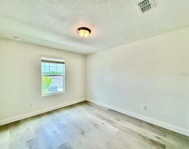 38851 Opal Willow Lane - Photo Thumbnail 26