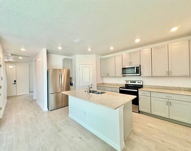 38851 Opal Willow Lane - Photo Thumbnail 10