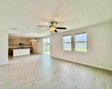 38851 Opal Willow Lane - Photo Thumbnail 18
