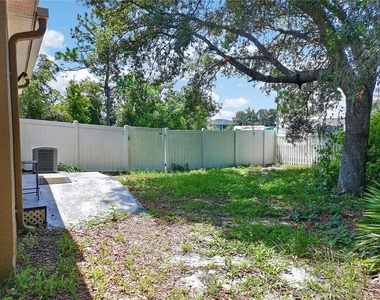 465 Rio Grande Lane - Photo Thumbnail 2