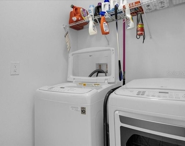 1020 Umbria Lane - Photo Thumbnail 11