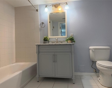 8804 Grand Palms Circle - Photo Thumbnail 13