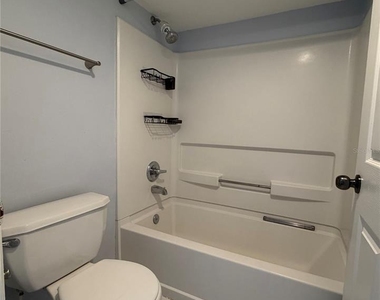 8804 Grand Palms Circle - Photo Thumbnail 8
