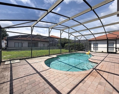 16710 Caribbean Breeze Way - Photo Thumbnail 14
