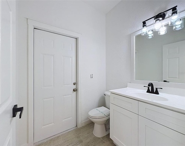 16710 Caribbean Breeze Way - Photo Thumbnail 6