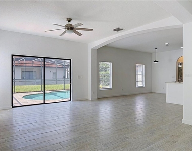 16710 Caribbean Breeze Way - Photo Thumbnail 2