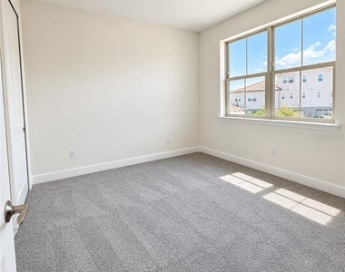 13124 Weaver Avenue - Photo Thumbnail 40