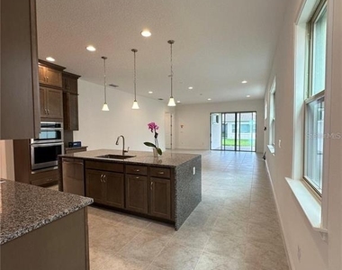 13124 Weaver Avenue - Photo Thumbnail 4