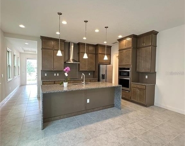 13124 Weaver Avenue - Photo Thumbnail 3