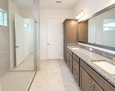 13124 Weaver Avenue - Photo Thumbnail 16