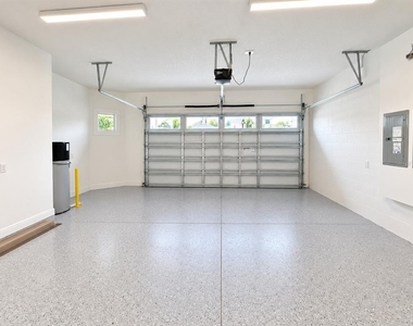 13124 Weaver Avenue - Photo Thumbnail 24
