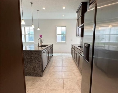 13112 Weaver Avenue - Photo Thumbnail 8