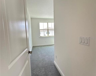 13112 Weaver Avenue - Photo Thumbnail 34