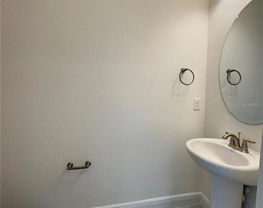 13112 Weaver Avenue - Photo Thumbnail 14