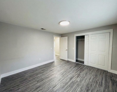 139 Avenue D Sw - Photo Thumbnail 13