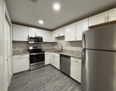 139 Avenue D Sw - Photo Thumbnail 6