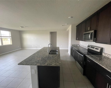 3212 Weitzel Drive - Photo Thumbnail 16