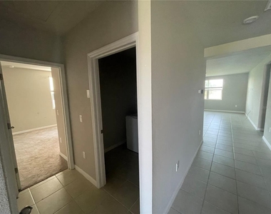 3212 Weitzel Drive - Photo Thumbnail 7
