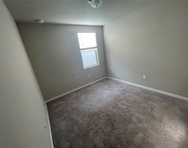 3212 Weitzel Drive - Photo Thumbnail 9