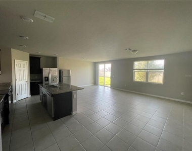 3212 Weitzel Drive - Photo Thumbnail 12