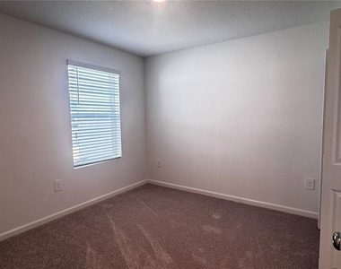 4955 Sw 83rd Place - Photo Thumbnail 6
