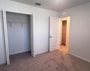 4957 Sw 83 Place - Photo Thumbnail 7