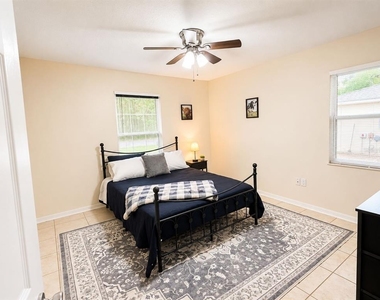 6401 Nw 66th Avenue - Photo Thumbnail 7