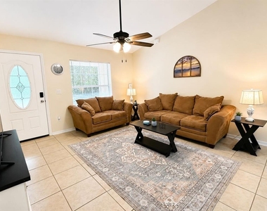 6401 Nw 66th Avenue - Photo Thumbnail 1