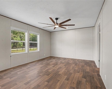 7250 Sw 10th Street - Photo Thumbnail 5