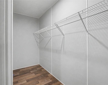7250 Sw 10th Street - Photo Thumbnail 7
