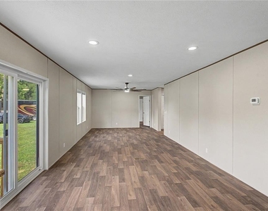 7250 Sw 10th Street - Photo Thumbnail 11