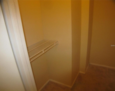 199 Afton Square - Photo Thumbnail 13