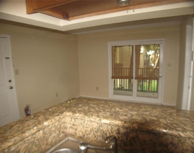 199 Afton Square - Photo Thumbnail 16