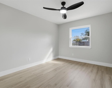2843 Calico Court - Photo Thumbnail 22