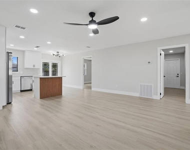 2843 Calico Court - Photo Thumbnail 6