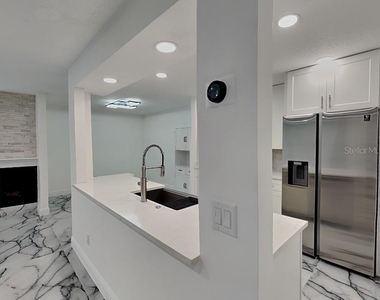 8212 Citrus Chase Drive - Photo Thumbnail 7