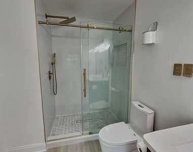8212 Citrus Chase Drive - Photo Thumbnail 23