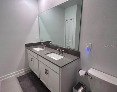 3063 Park Vale Road - Photo Thumbnail 14