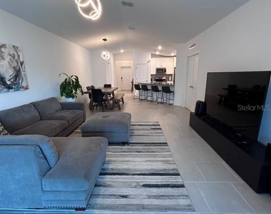 3063 Park Vale Road - Photo Thumbnail 9