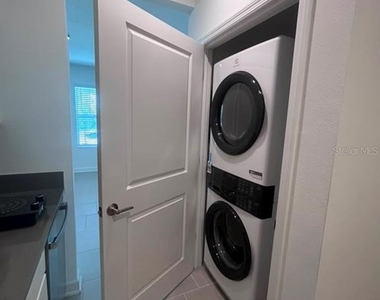 3063 Park Vale Road - Photo Thumbnail 26