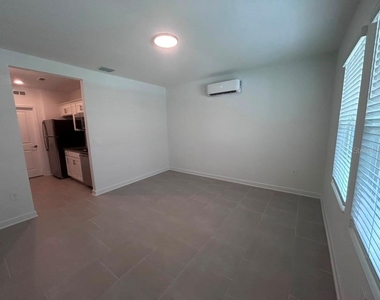 3063 Park Vale Road - Photo Thumbnail 24